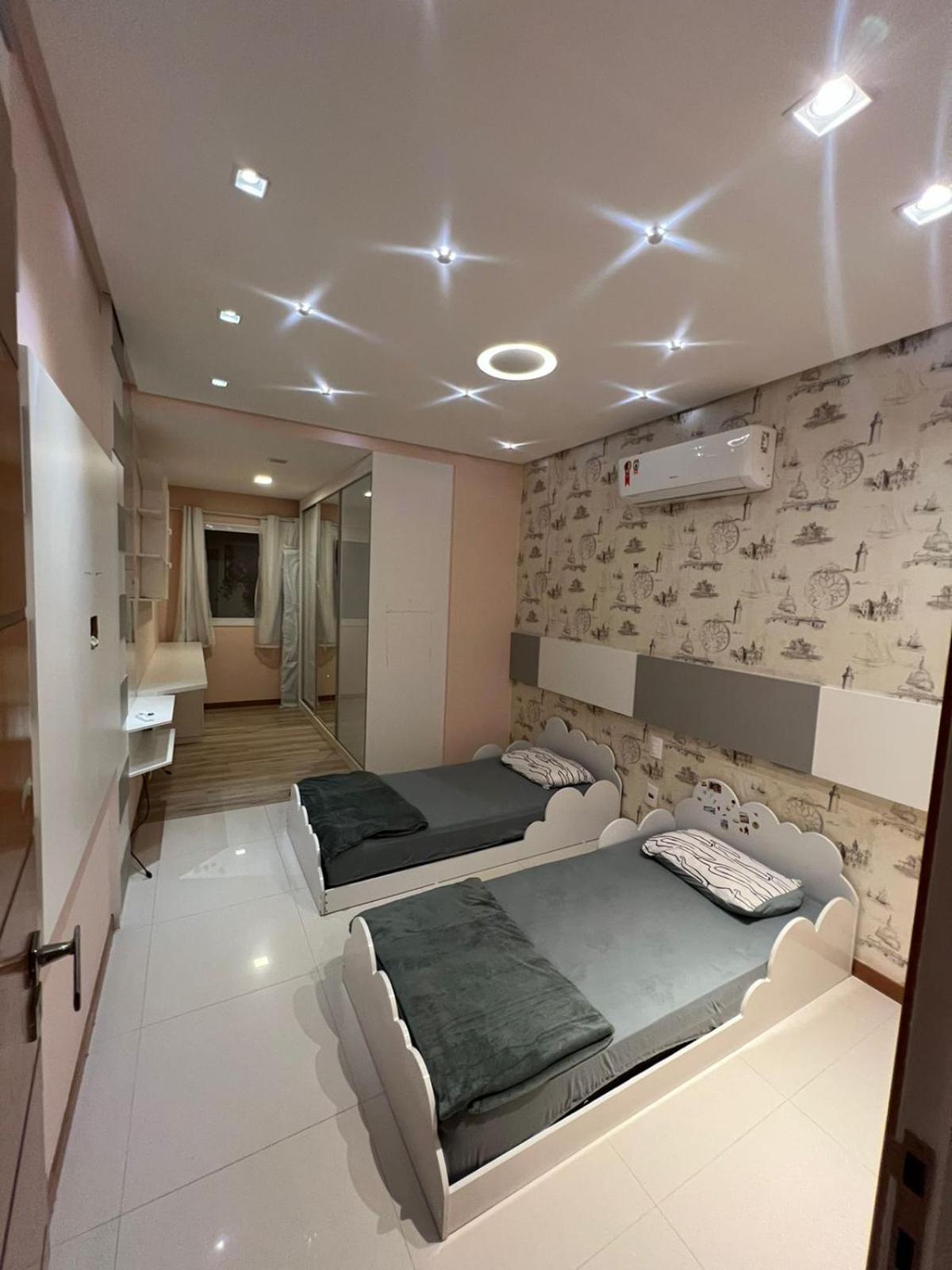 Apt 3Q Luxo Com Ar E Jacuzzi Na Beira Mar Гуарапари Экстерьер фото